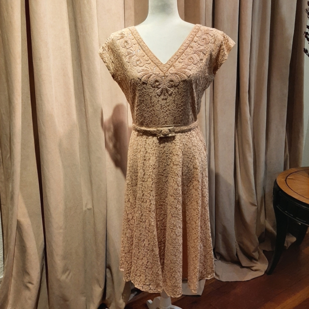 Prima vintage lace dress